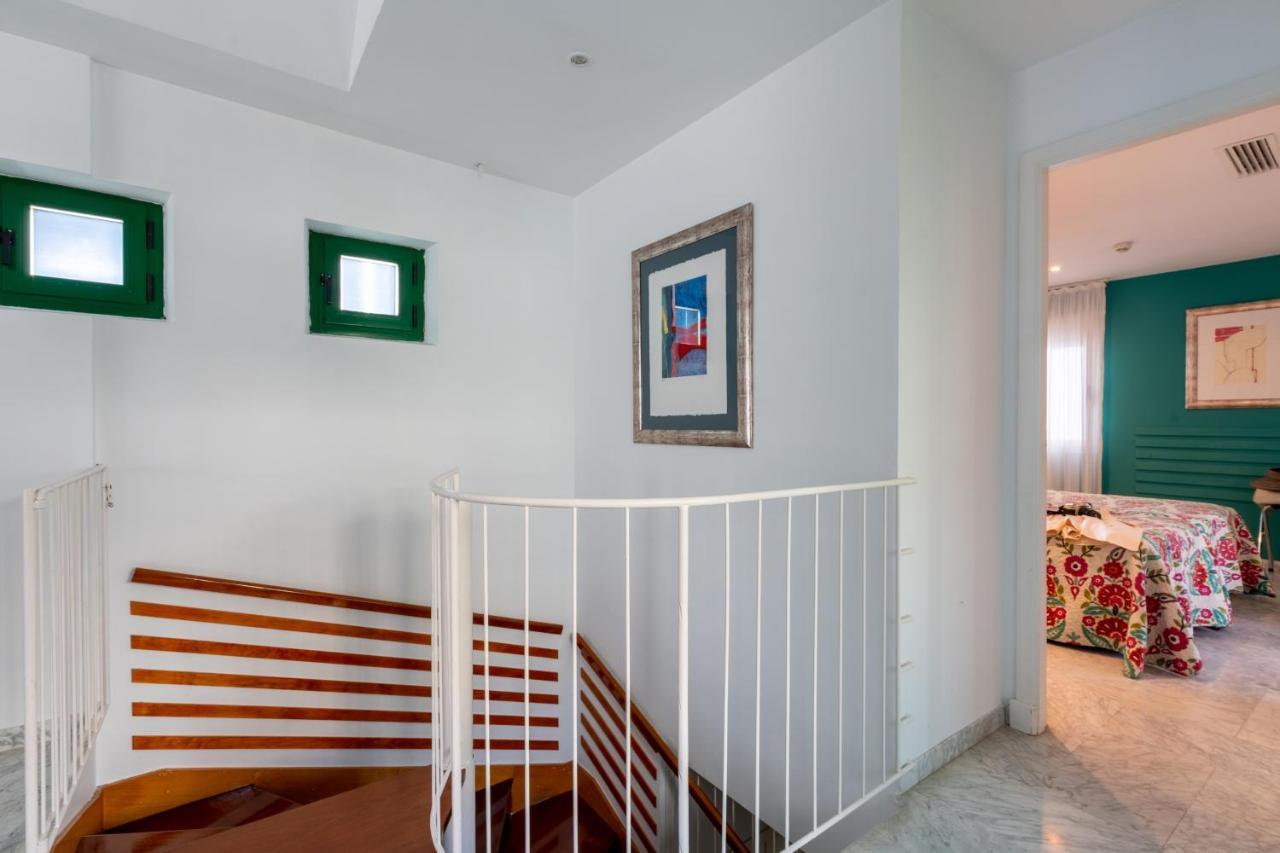 Sevilla Central Suites Apartamentos Puerta Jerez Eksteriør bilde