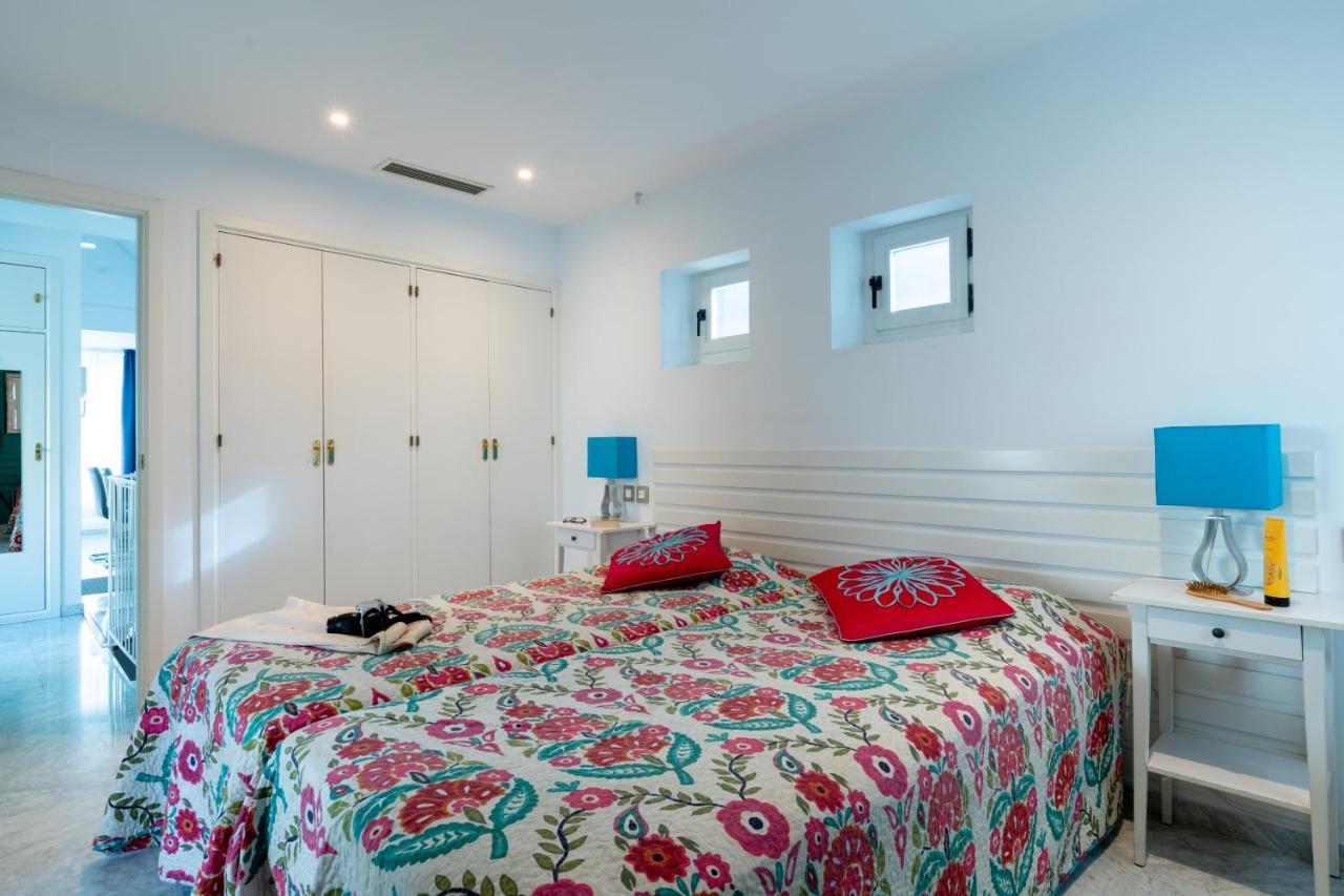 Sevilla Central Suites Apartamentos Puerta Jerez Eksteriør bilde