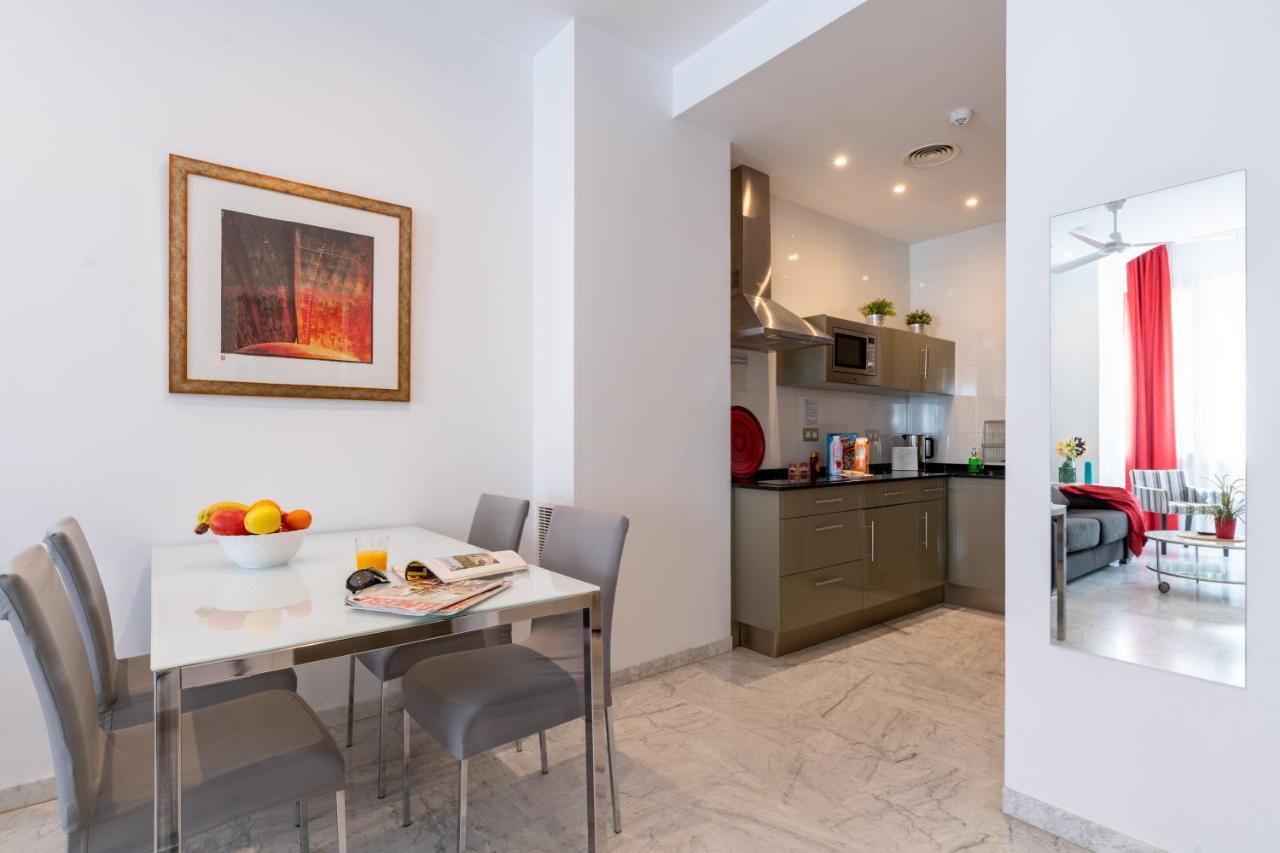 Sevilla Central Suites Apartamentos Puerta Jerez Eksteriør bilde